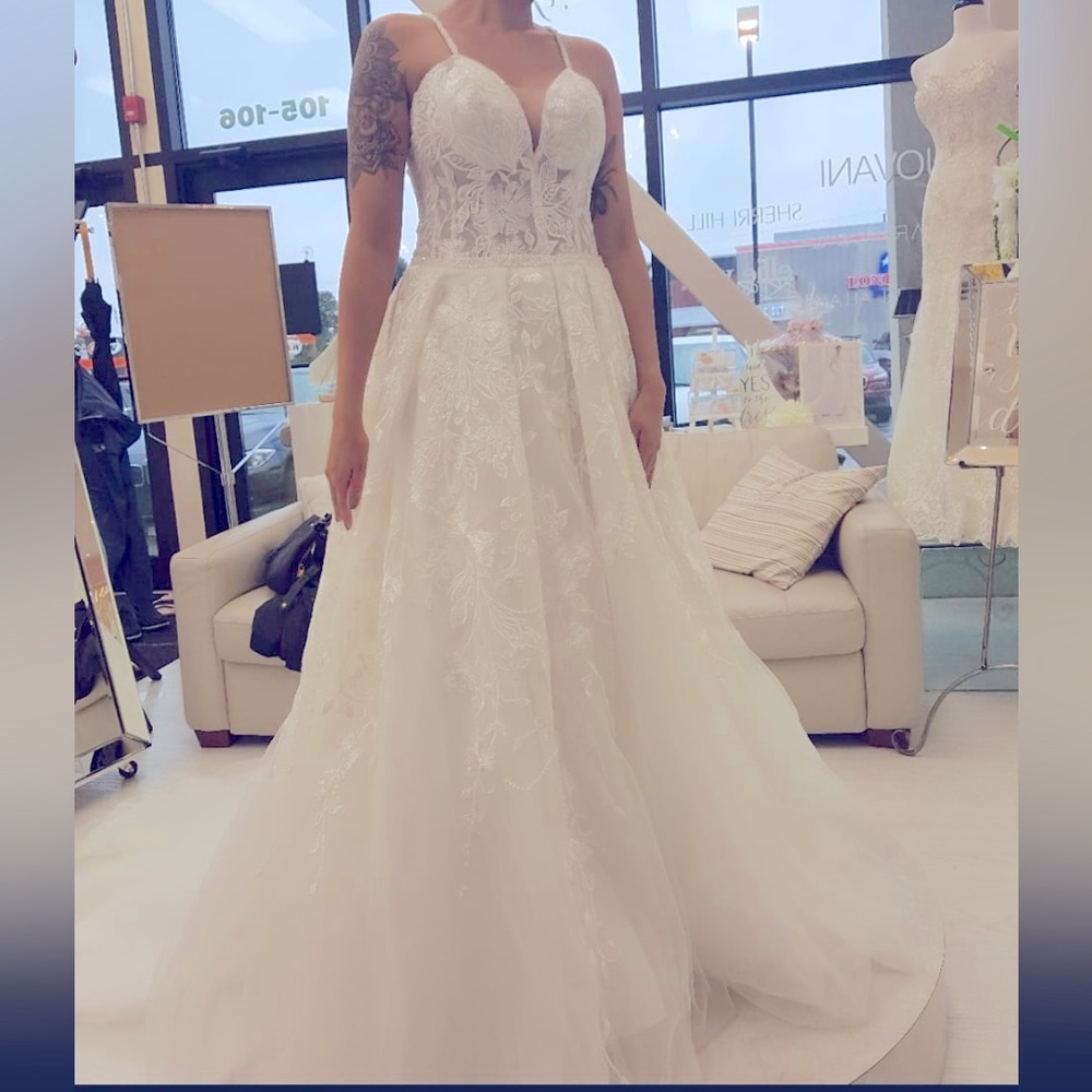 La Maison Wedding Dress